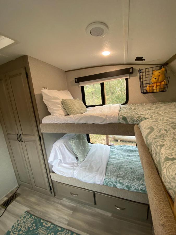 Cozy Rv Experience W/Pool+Spa Near Lake Conroe Willis 外观 照片