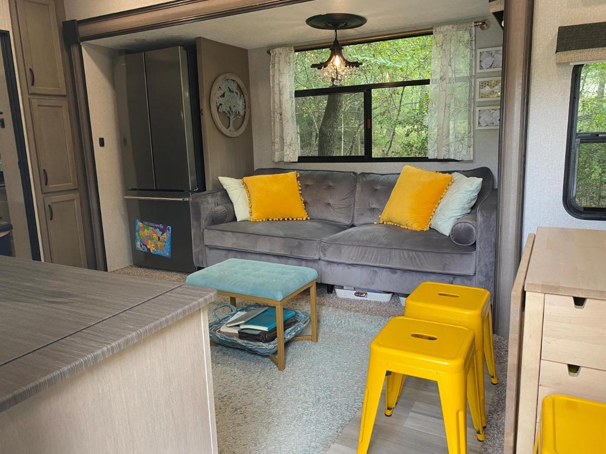 Cozy Rv Experience W/Pool+Spa Near Lake Conroe Willis 外观 照片