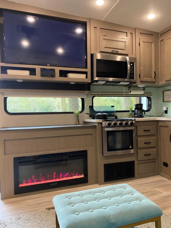 Cozy Rv Experience W/Pool+Spa Near Lake Conroe Willis 外观 照片